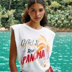 NEW FARM Rio Girls Rio Ipanema Graphic T-shirt Muscle Tee Shirt Off-White Size L